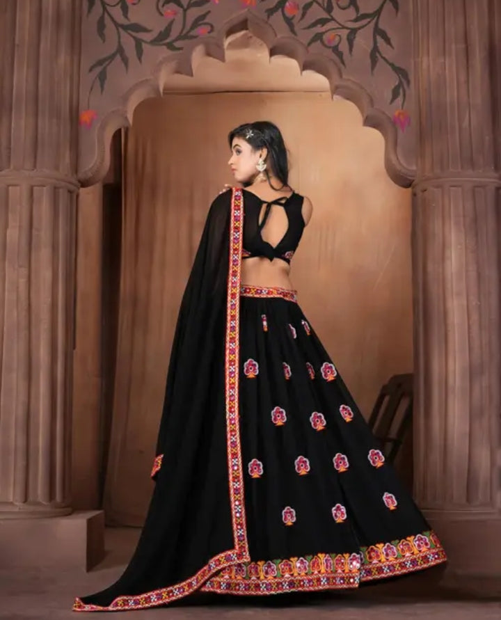 NAVRATRI SPECIAL GAMTHI WORK LEHENGA CHOLI