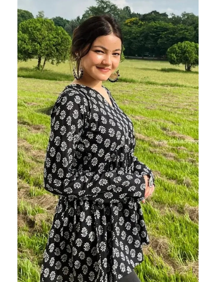 TC Cotton Beautiful Black Printed Women top And Tunics for women, New Trendy Short Kurtis For Girls