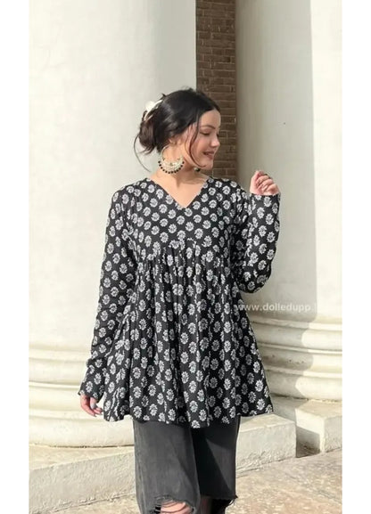 TC Cotton Beautiful Black Printed Women top And Tunics for women, New Trendy Short Kurtis For Girls